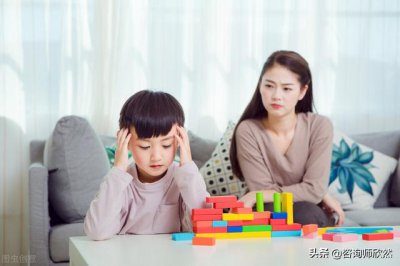 ​梦见蛇怎么取名字(梦见蛇叫我名字)