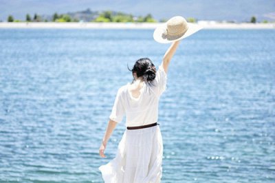 ​暖到哭的句子送给女孩子关心体贴女孩子的暖心话