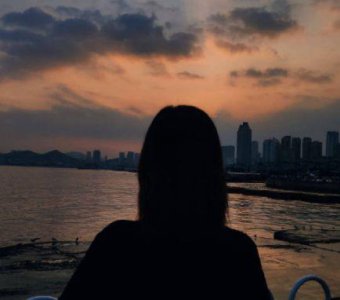 ​心里空空的忧伤句子80句