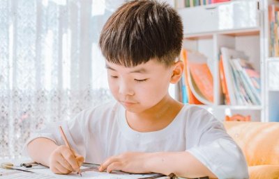 ​孩子起名_高雅清秀的男孩名