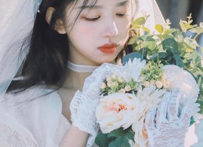 尴尬英文情话给男友（描述多少的表白爱情句子）