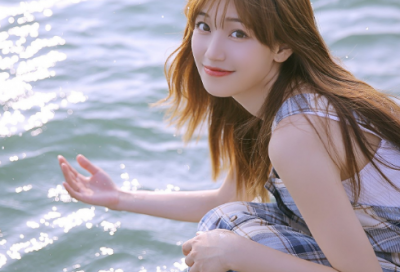 ​网名女生带然三个字