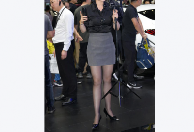 ​带龙字的女性网名